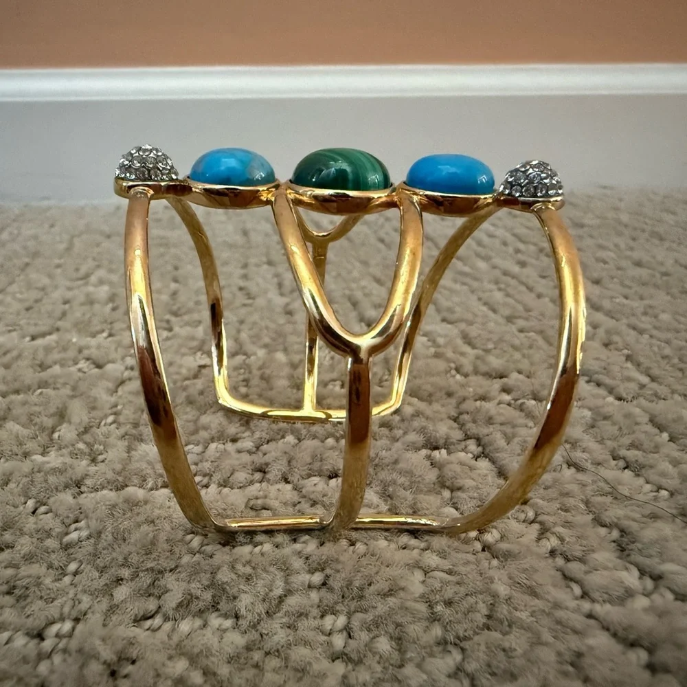 Henri Bendel NY Swarovski Cuff Bracelet - Picture 5 of 12